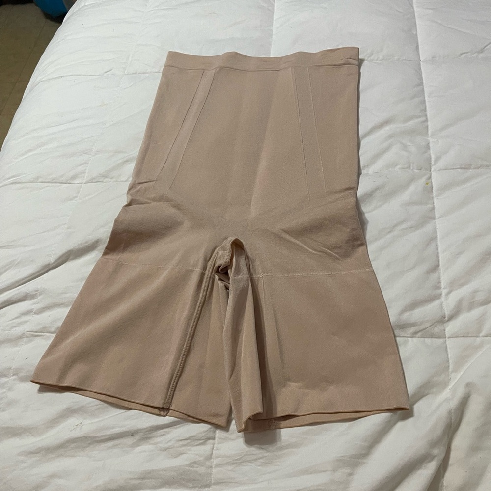 SPANX High Waist Tan Women's Shorts - Picture 7 of 9